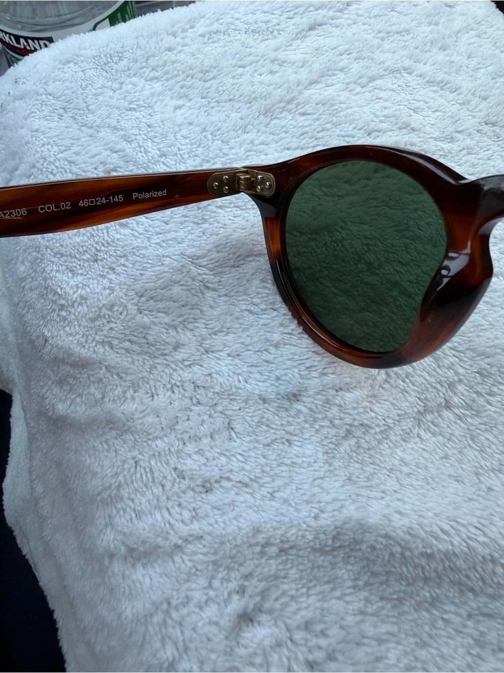 N/A stylish tortoiseshell